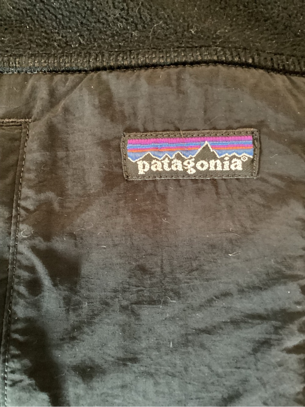 Patagonia Black Jacket with Multicolor Logo - Picture 3 of 9